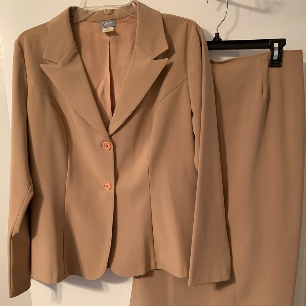 Women’s Beige Skirt Suit